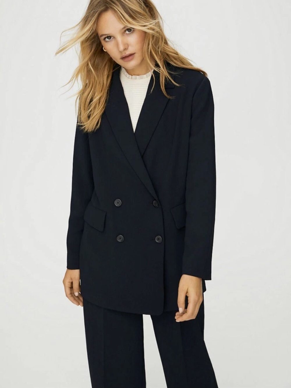 Aritzia Wilfred is Black Double-Breasted Blazer with Cream Lining size medium